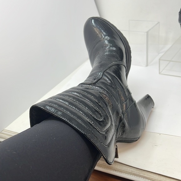 Aquatalia Sz 9 Black Patent Leather Mid Calf Back Zip Heel Boot - Picture 10 of 13